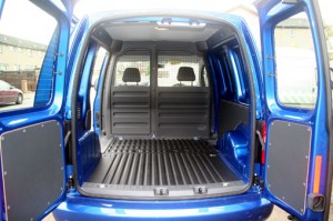 VW_Caddy_Blue_2011_004