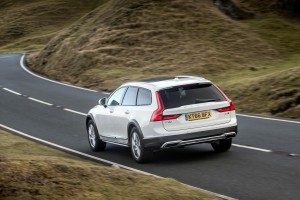 Volvo_V90_Cross_Country